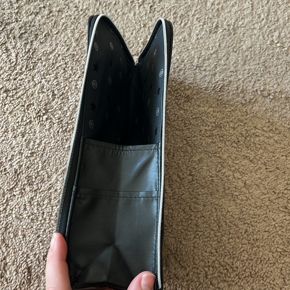 Dior Beauty Black Faux Leather Makeup Brush Case - Picture 4 of 8